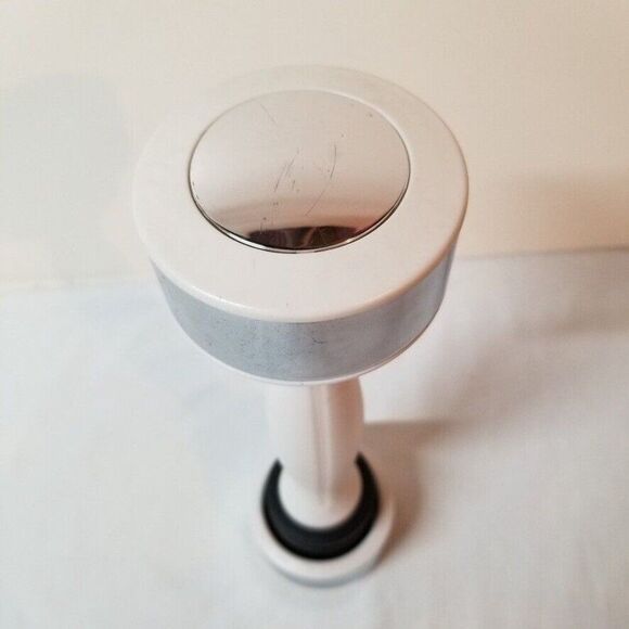 Shake Weight 2.5lb Muscle Toning Dumbbell to Sculpt Your Arms - Picture 3 of 4